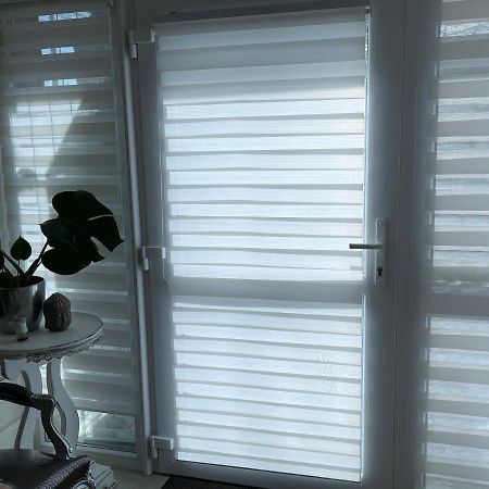 Little Brill Apartment Егер Екстериор снимка
