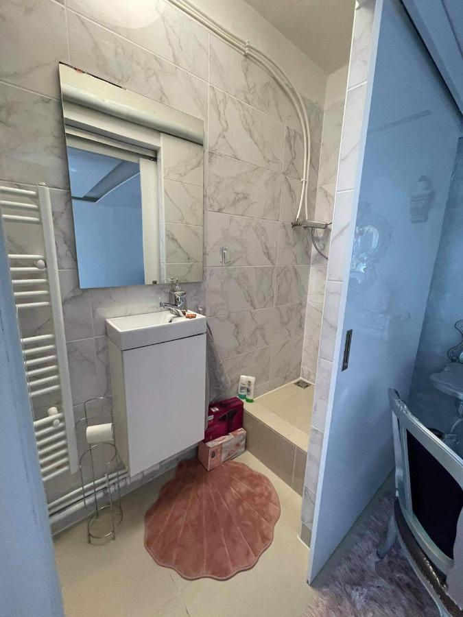 Little Brill Apartment Егер Екстериор снимка